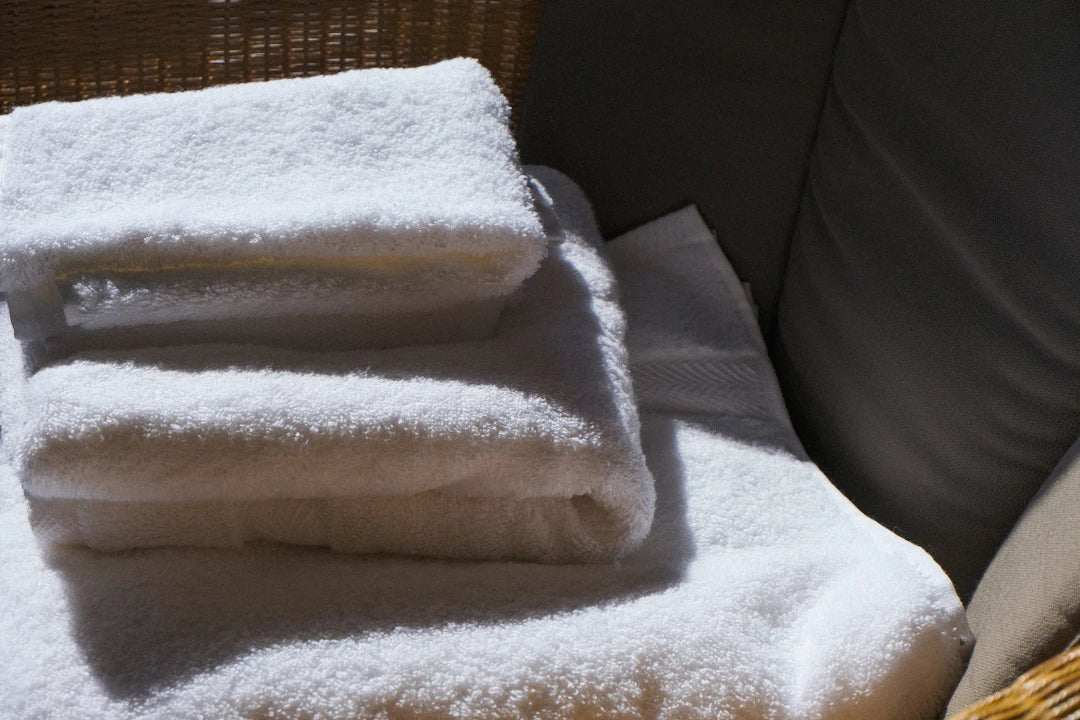 Ultimate Guide to Washing Towels and Bedding Like a Pro - Clean Guy